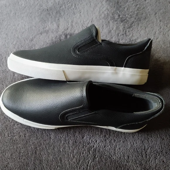 Vince Men's Slip-On Sneaker, 7.5 - Picture 3 of 8